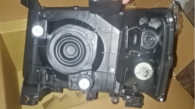 FORD 4968448 Левая фара в наличии Ровно