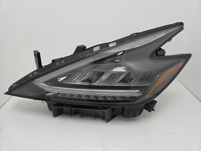 Фара 260609UF0E NISSAN