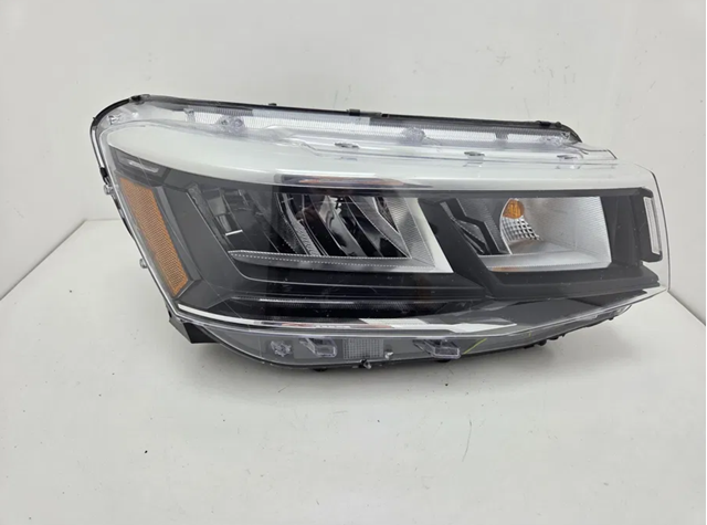 Правая блок фара 2GJ941036 VAG