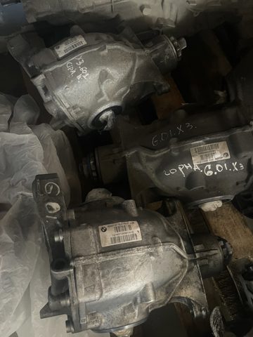 Редуктор заднего моста 33108643134 BMW
