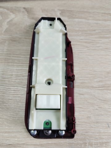 Кнопки переднего левого стекло подъемника 8404060220 TOYOTA