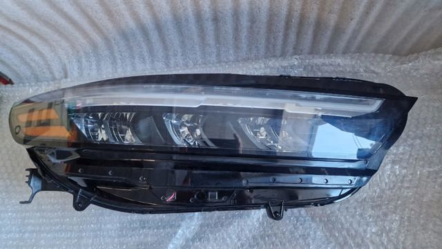 Фара правая 3310030AA01 HONDA