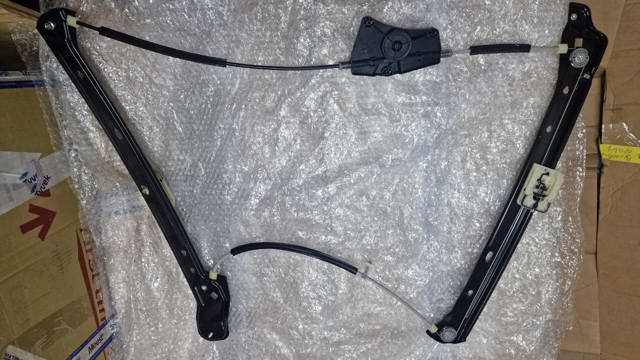 Подъемник механический ветрового стекла 3CN837461A VAG