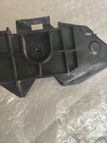 TOYOTA 5215802010 Кронштейн бампера заднего внешний левый в наличии Львов