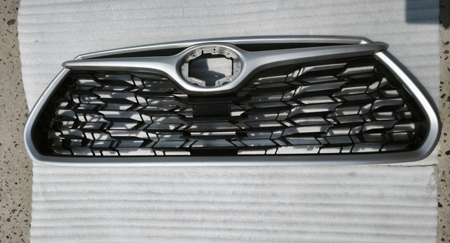 Решетка 531010E330 TOYOTA
