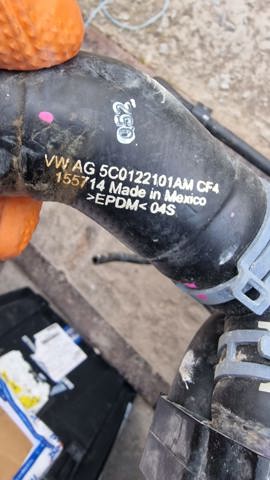 Патрубок системы охлаждения 5C0122101AM VAG