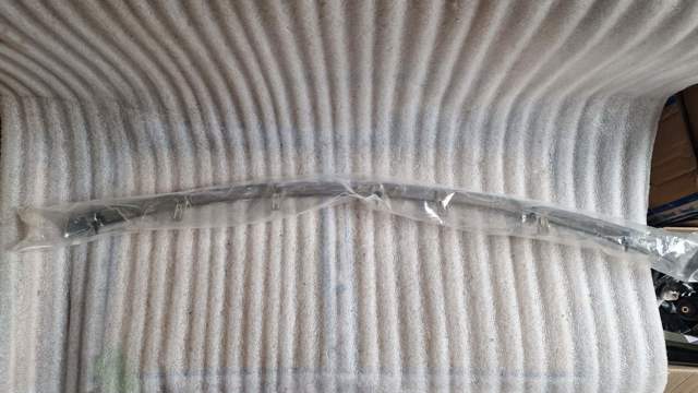 Передний клык бампера 620843NF0A NISSAN