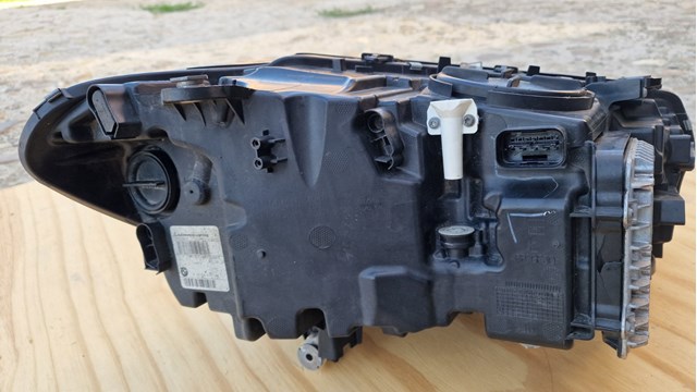 63117466131 BMW Фара левая купить в Киев