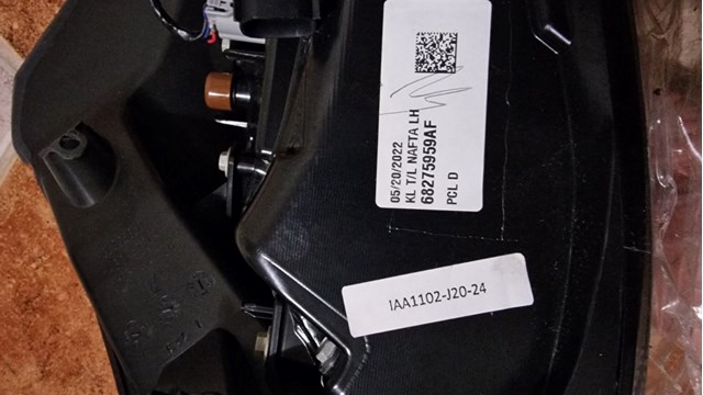 68275959AF CHRYSLER Фонарь задний левый внешний купить в Харьков