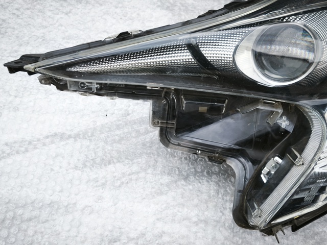 8107047711 TOYOTA Левая фара купить в Запорожье