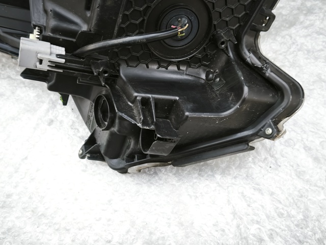 8107047711 TOYOTA Левая фара купить в Одесса