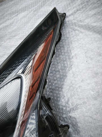 8107047711 TOYOTA Левая фара купить в Ужгород