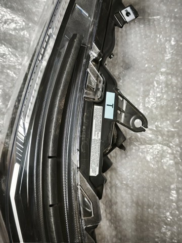811500R440 Фара левая купить Тернополь