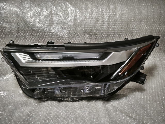 Фара 811500R440 TOYOTA