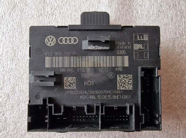 Блок комфорта передней двери 8T0959792P VAG
