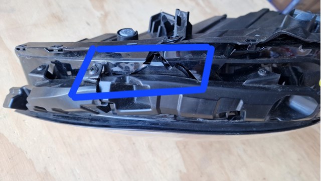 HYUNDAI 92102L5100 Фара правая в наличии Тернополь