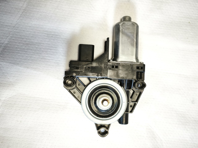 931401104 CHRYSLER Мотор стеклоподъемника двери передней левой купить в Ровно