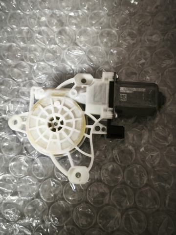 MERCEDES A0009065806 Мотор стеклоподъемника двери передней левой в наличии Харьков