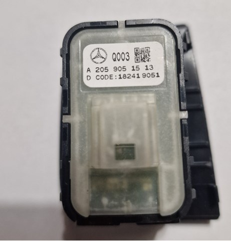 Кнопки переднего правого стеклоподъемника A2059051513 MERCEDES