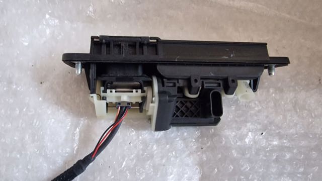 Ручка третьей двери, наружная A2227500893 MERCEDES