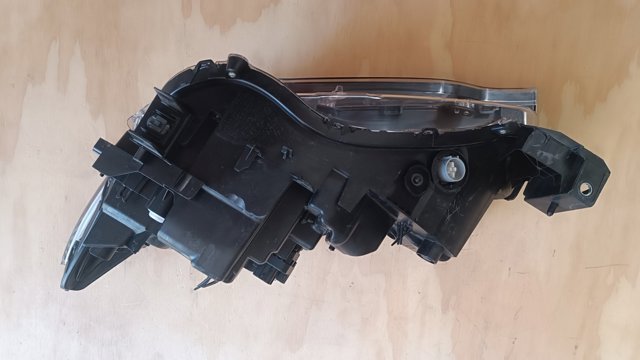 MAZDA KL2J51030 Фара правая в наличии Николаев