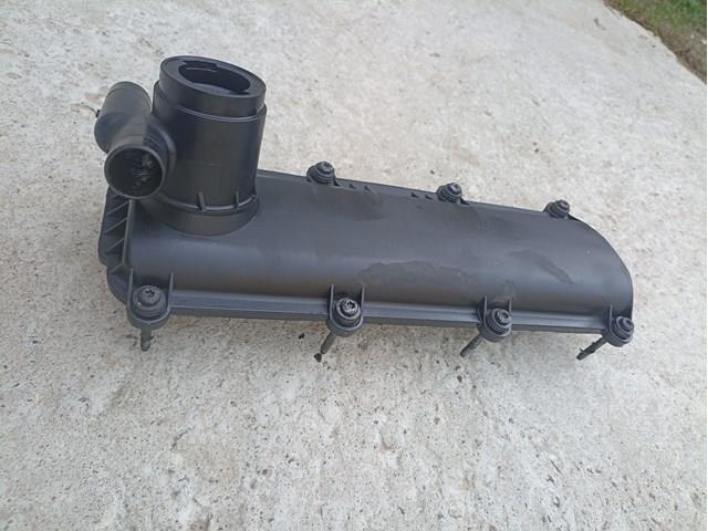Крышка клапанов 06A103469AE VAG