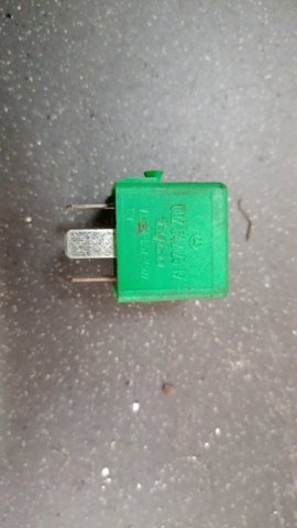 Реле компресора пневмопідвіски — фото 2