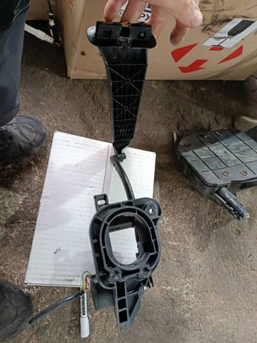 Датчик положення педалі акселератора (газу) — фото 3