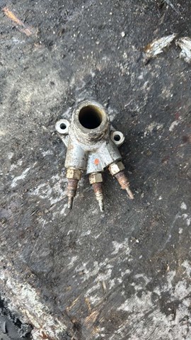 Фланец системы охлаждения (тройник) — фото 4