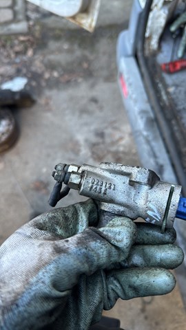 Фланец свечей накаливания — фото 2