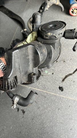 Маслоотделитель (сепаратор) системы вентиляции картера