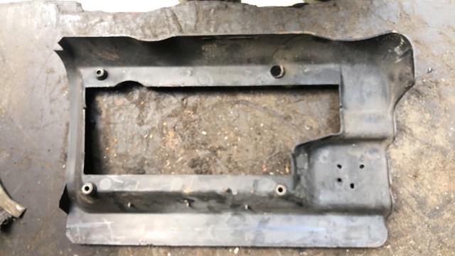 Кришка двигуна