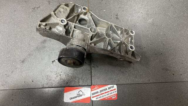 Кронштейн генератора — фото 6