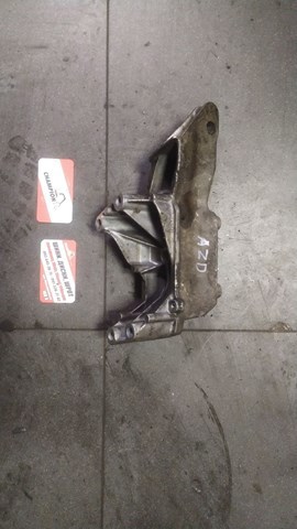 Кронштейн подушки (опори) двигуна, правої — фото 5