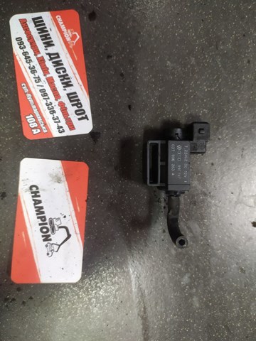 Переключающий клапан регулятора заслонок впускного коллектора — фото 2