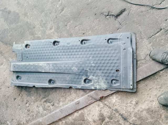 Декоративна кришка двигуна — фото 3