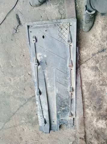 Декоративна кришка двигуна