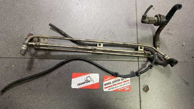 Трубка паливна