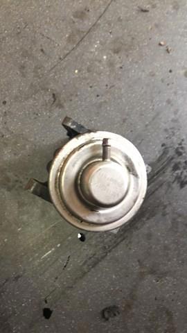 Клапан EGR рециркуляции газов — фото 2