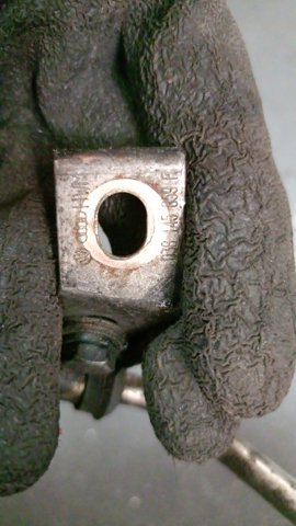 Кронштейн трубки подачі олії до турбіни — фото 2