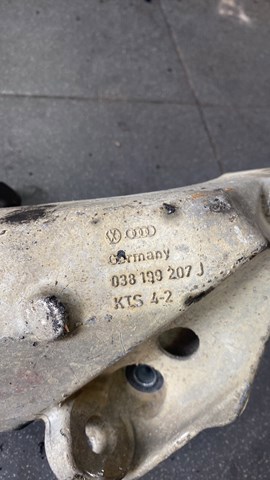 Кронштейн подушки (опоры) двигателя правой — фото 3