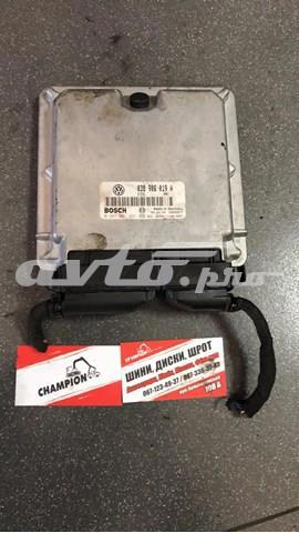 блок управління двигуном 038906019A