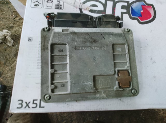 Модуль (блок) керування (ЕБУ) двигуном — фото 9