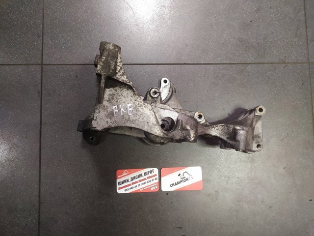 кронштейн генератора — фото 4