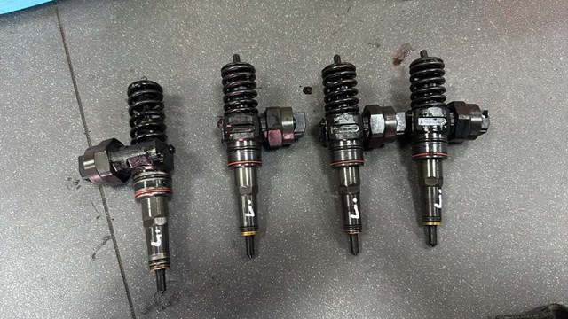 Форсунка впрыска топлива