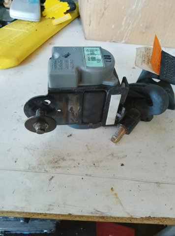 Ремінь безпеки — фото 10