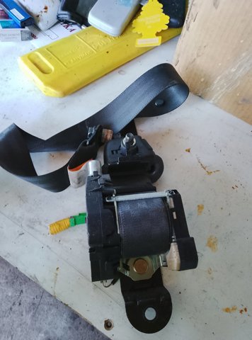 Ремінь безпеки — фото 15