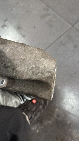 Кронштейн двигателя chrysler 3 — фото 4