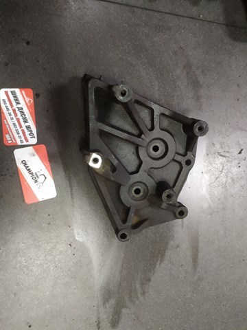 Кронштейн кріплення двигуна — фото 6