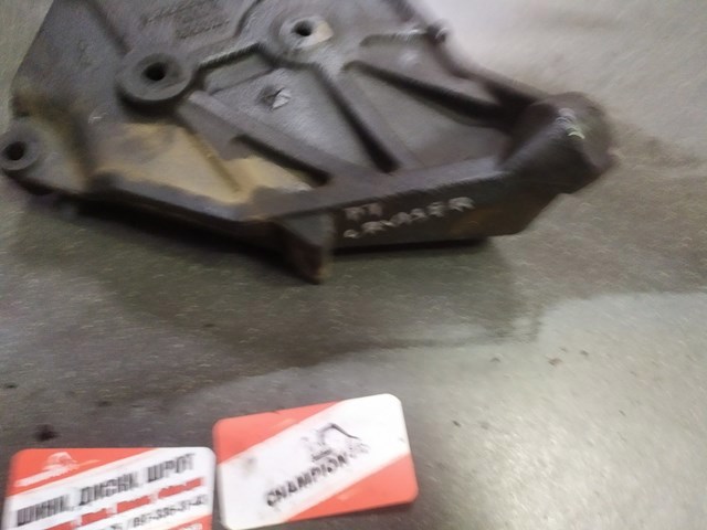 Кронштейн кріплення двигуна — фото 4